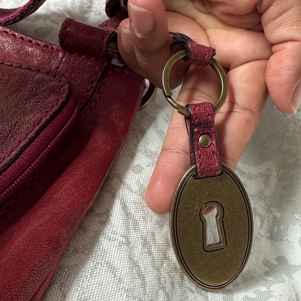 Fossil Women's Burgundy Leather Crossbody Bag good condition like new - Picture 14 of 16